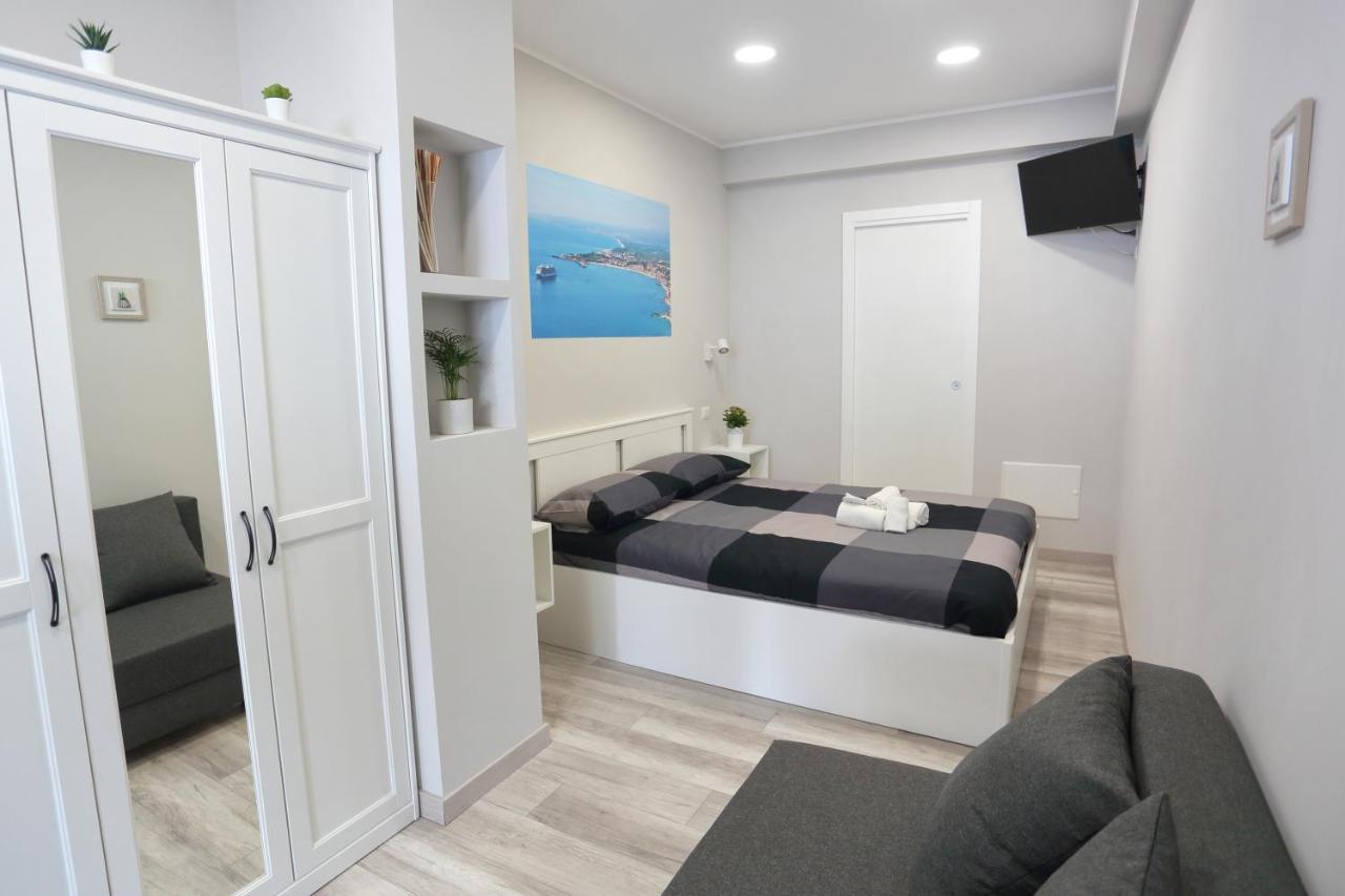 Ag Luxury Rooms Giardini Naxos Dış mekan fotoğraf